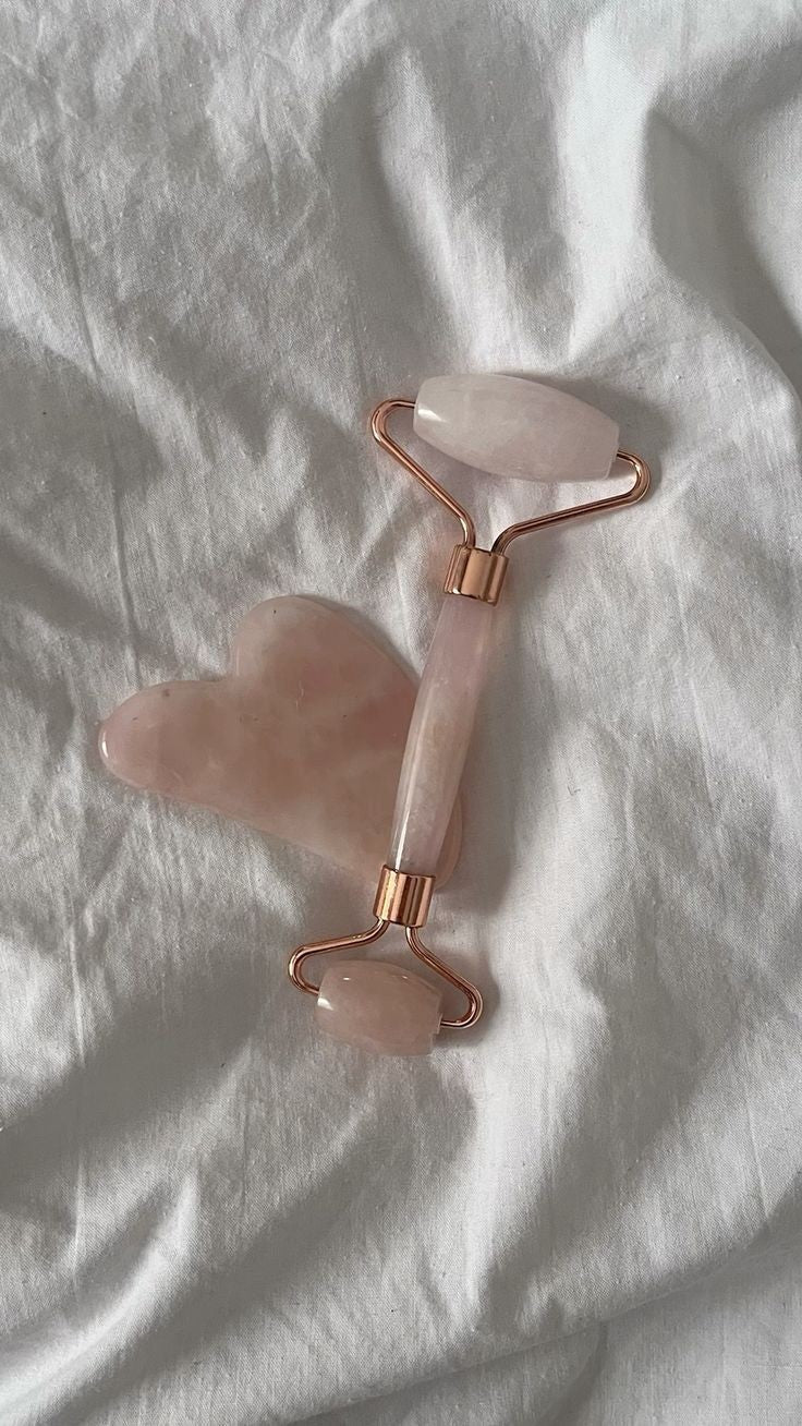 🍁Glow & Sculpt Ice Facial Combo🧊
Soothe your skin, shrink pores, and define your features.🍁
Reusable, Natural, and easy to use daily.🌾
"Enjoy 2 premium tools in 1 value pack"💐